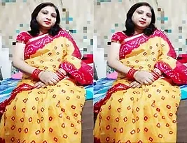 Village Bhabhi’s juicy MMS: Unveiling a delicious taboo