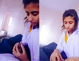 Hot Indian cutie gets her hands dirty with a steamy handjob and blowjob