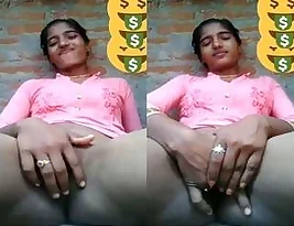 Naked video call with an Indian horny girl!