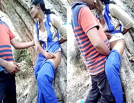Young Indian girl gets fucked on the streets in an MMS video