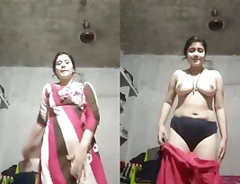 Hot erotic self-portrayed photos of Indian woman sent as MMS.