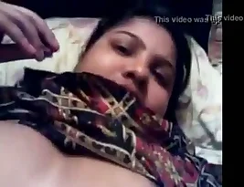 Chubby married woman gets masti from husband and his erect penis