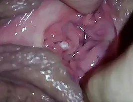 Squirting female enjoys being fapped by Gaffer in HD