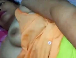 Indian beauty gets.Zip it up in a hardcore scene.