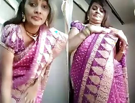 Desi wife exposes her beauty and makes love video for her husband