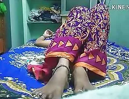 Village beauty: Hot Desi bhabi s sweet experience with her sharee