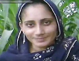 Beautiful village bhabhi outside with her lover and enjoying sex