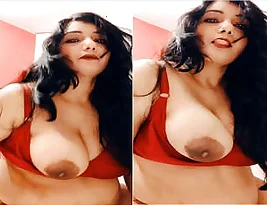 Some hot scenes of an Indian bhabhi who reveals her body parts in a clear video.