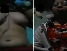 Shy Bangladeshi girl showcases her beauty on VK
