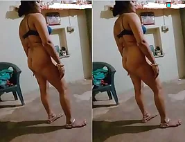 The husband gives a sensual oil massage to his wife and then has sexual intercourse with her. Part 2.
