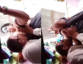 Solo white530 girl bhabhi has big boobs and is sucking them.
