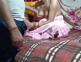 Hidden camera captures steamy Hindi Bhabhi sex video
