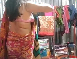 Hot movie for adults with a Telugu actress wearing a sexy side piece.