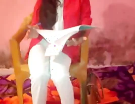 Porn video with a hint of Mia Khalifa’s sexiness
