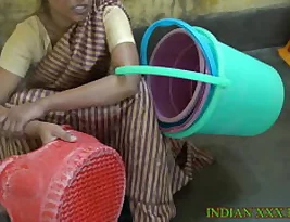 Hot dusky beauty gets DIRTY in this video
