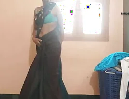 Watch your dreams come true with this beautiful Bhojpuri video.