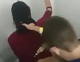genc sevgililer tuvalette sex